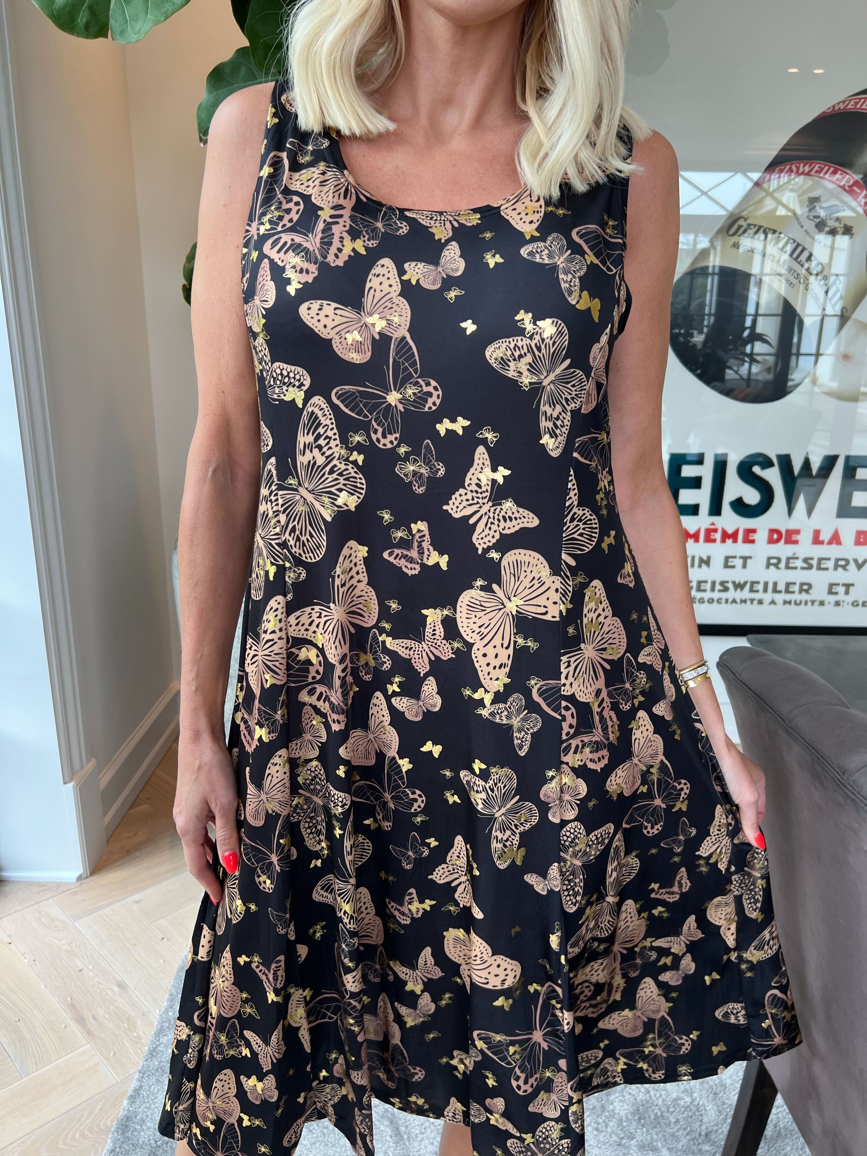 Maj Butterfly - Elastisk sommerkjole i a-facon med sommerfugleprint